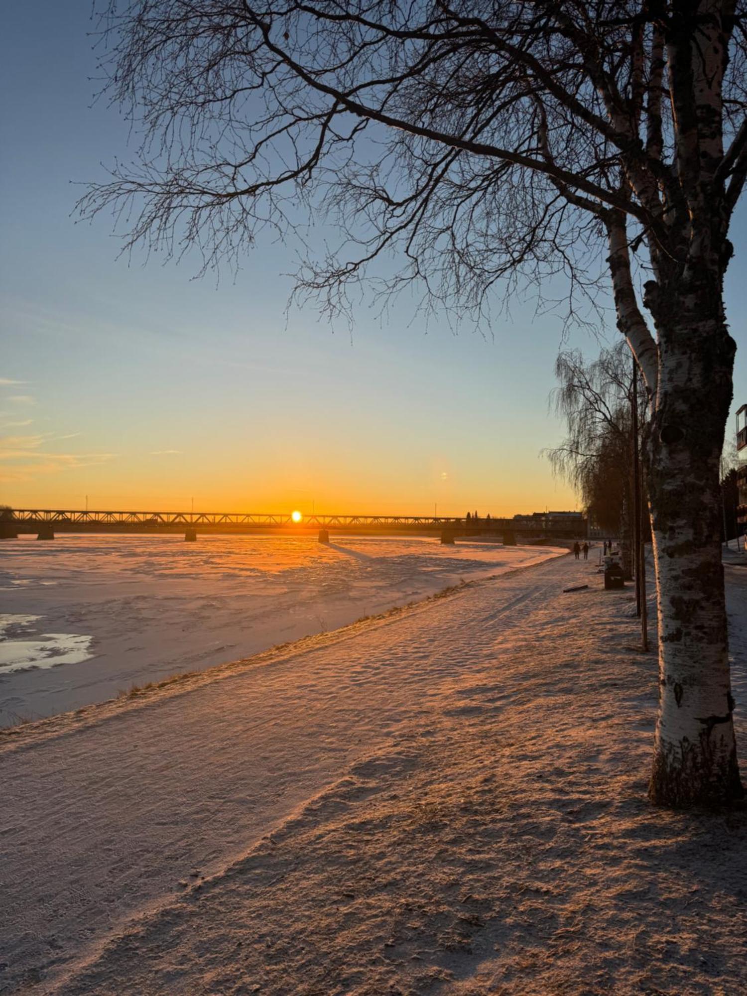 Northern Lights River Apartment Рованиеми Екстериор снимка